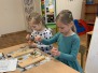 Edukacinė valandėlė priešmokyklinių grupių ugdytiniams „Kiaušinių marginimas vašku“ (2022 m balandis) 