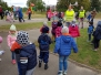 Europos judumo savaitei skirtas renginys "Judėkime kartu!", kuriame draugiškame ėjimo ir bėgimo maratone dalyvavo darželio vaikai ir pedagogai (2019 m. rugsėjis)