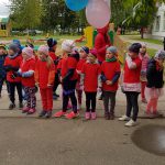 Europos judumo savaitei skirtas renginys &#8222;Judėkime kartu!&#8221;, kuriame draugiškame ėjimo ir bėgimo maratone dalyvavo darželio vaikai ir pedagogai (2019 m. rugsėjis)
