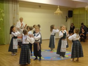 Įstaigoje organizuotas Vilniaus miesto ikimokyklinių įstaigų tautinių šokių festivalis „Paveldo gija“ (2019 m. lapkritis)